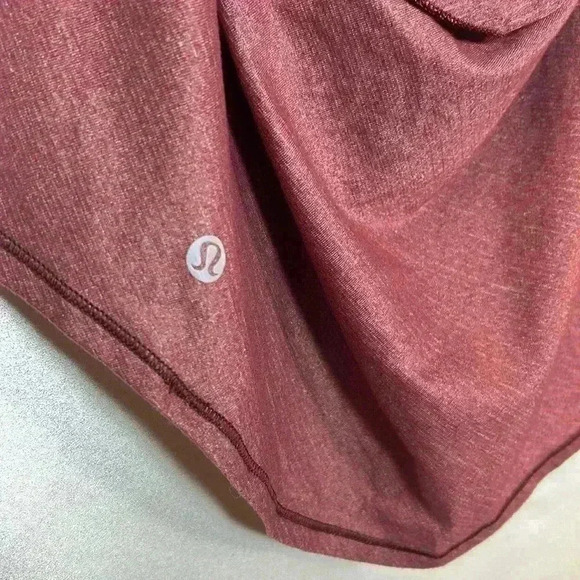 Lululemon Tank Top Built  In Sports Bra Athletic Exercise Gym Walk Run Workout - Picture 5 of 9